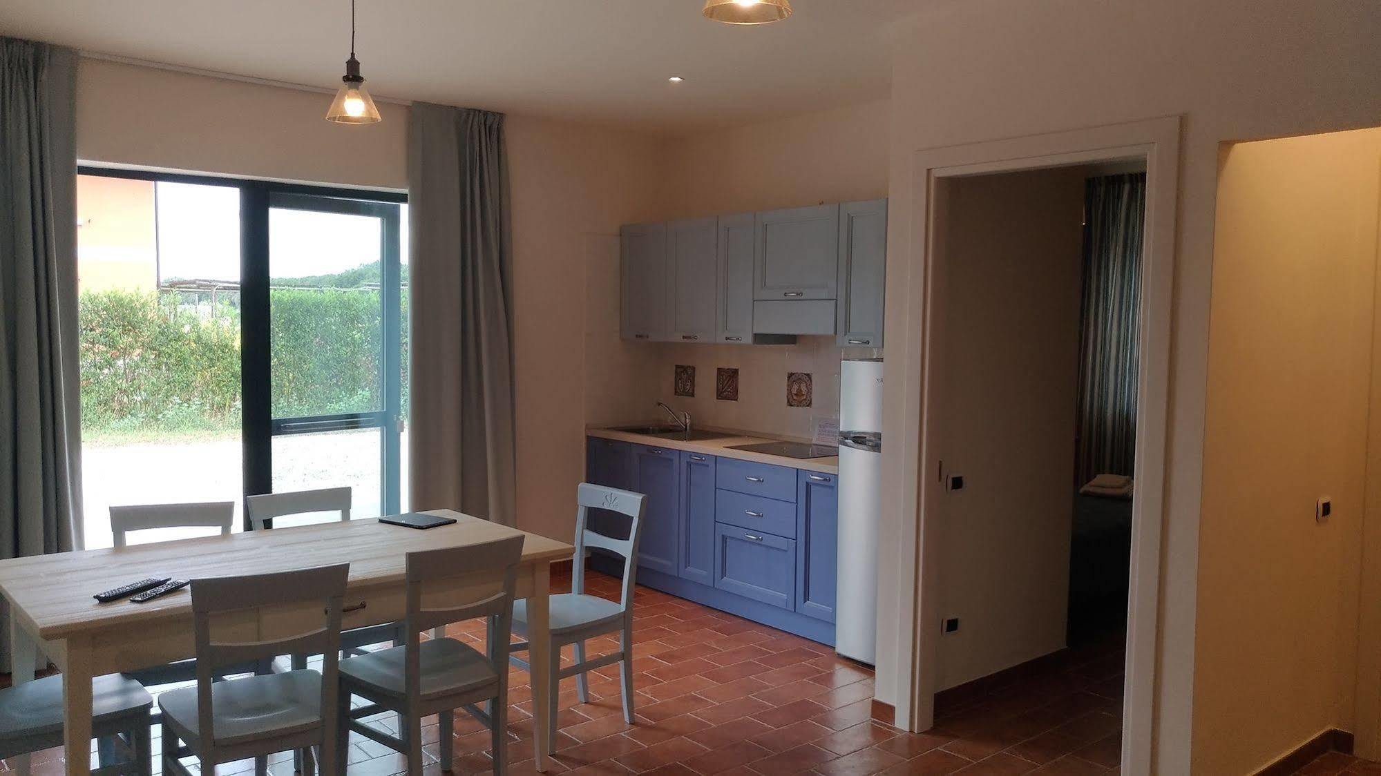 La Fattoria Di Tirrenia Aparthotel Eksteriør bilde